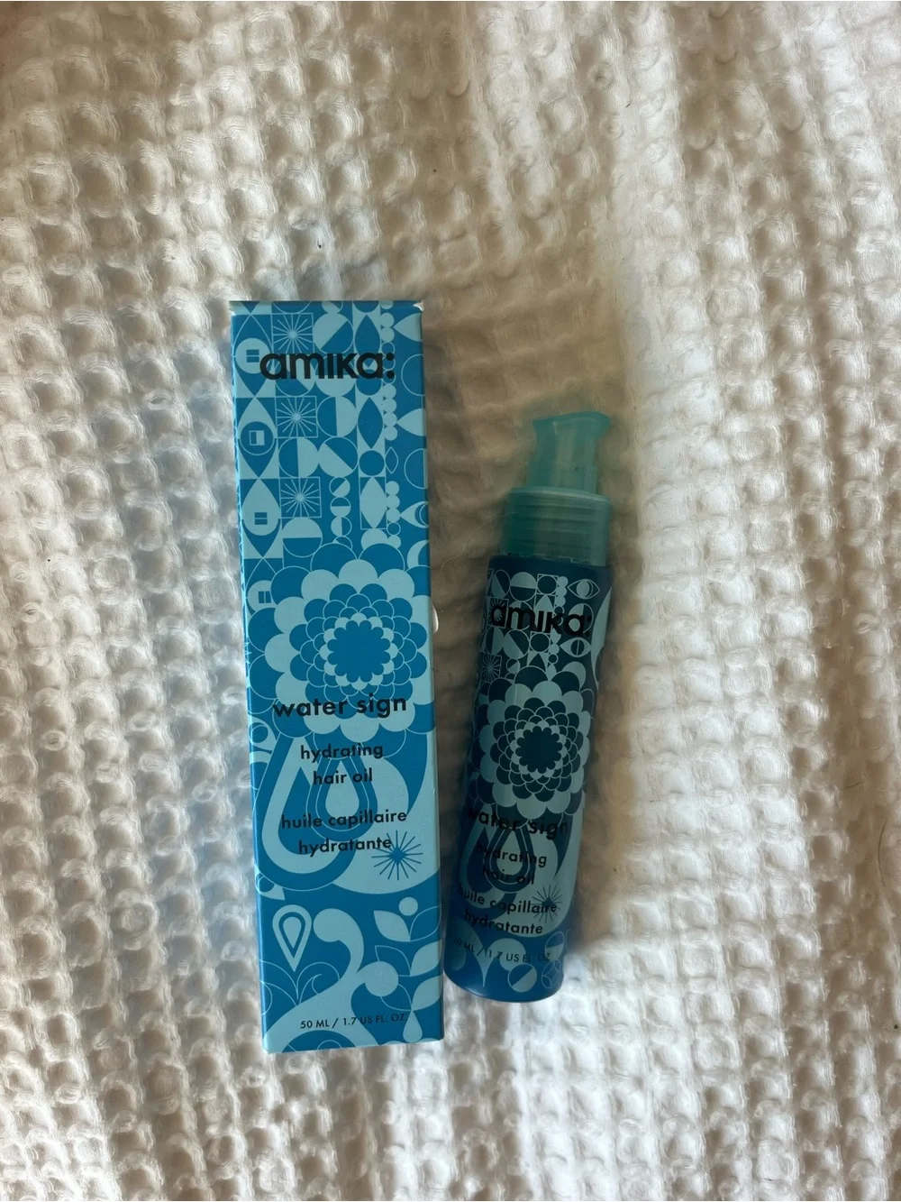 amika water sign hydrating hair oil